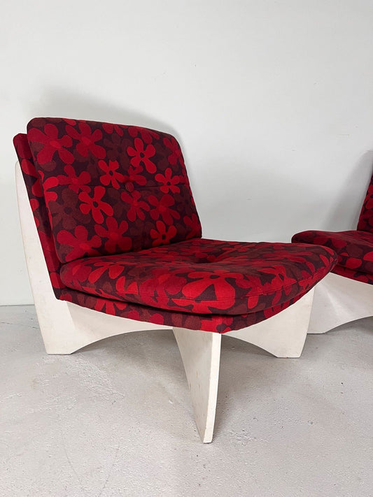 Sessel Flowerpower rot weiß mit Blumenmuster