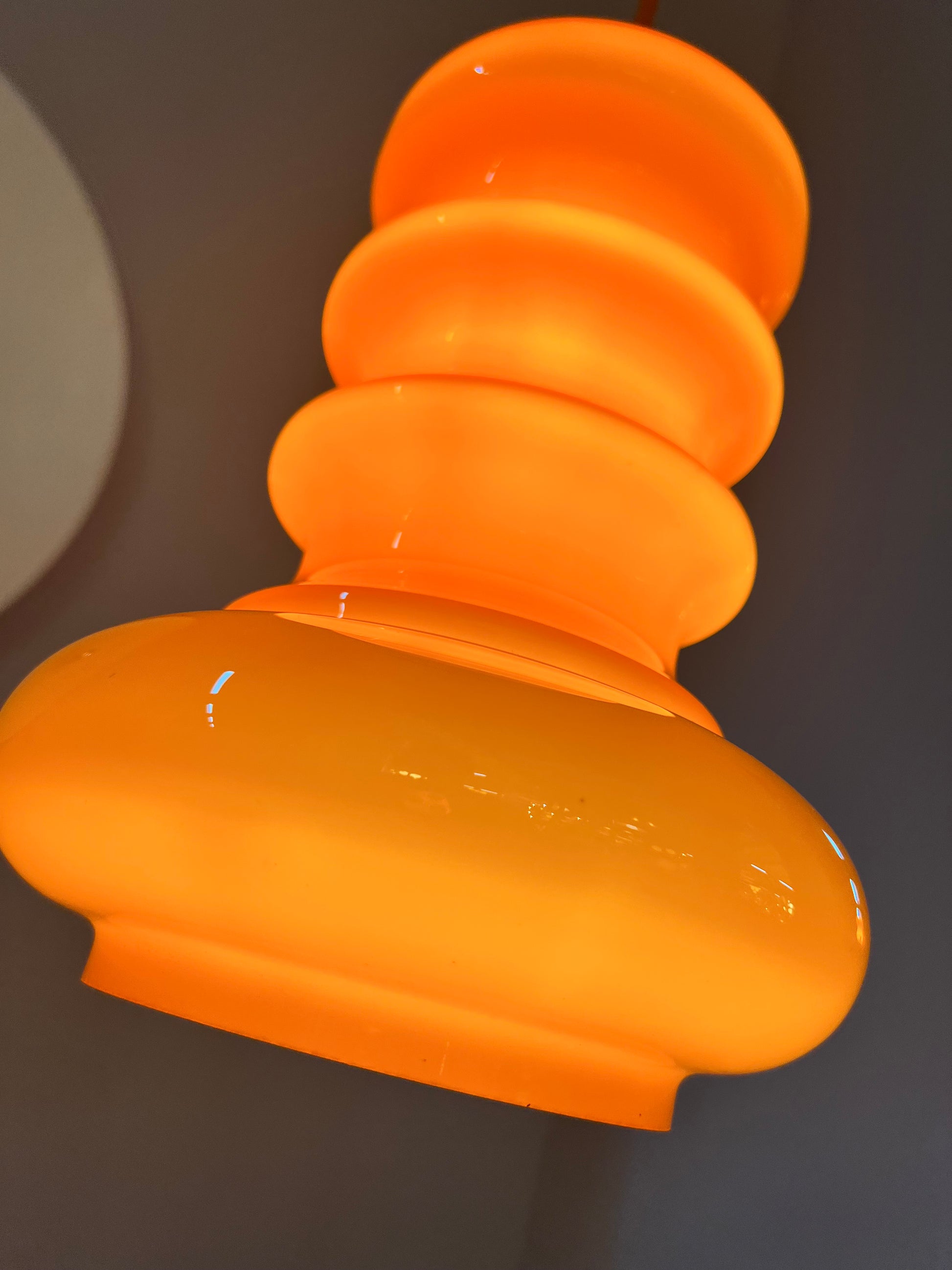 Hängelampe orange Glas