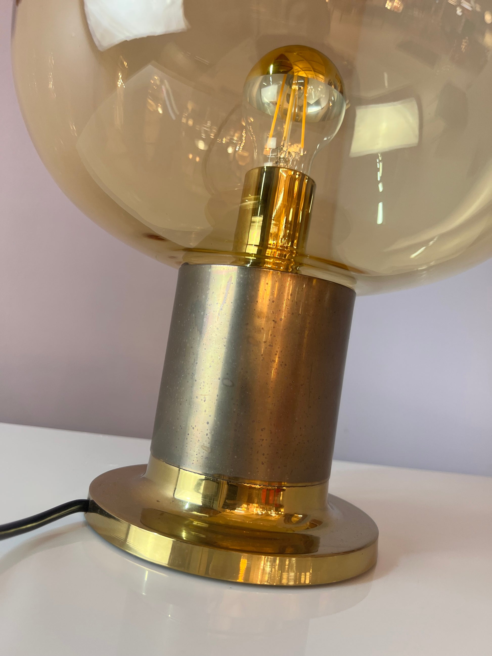 Tischlampe Messing Glas mundgeblasen