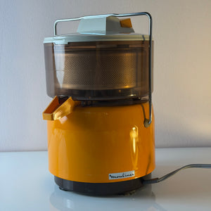 Entsafter Centrifugeuse Modell CF 1 AV von Moulinex