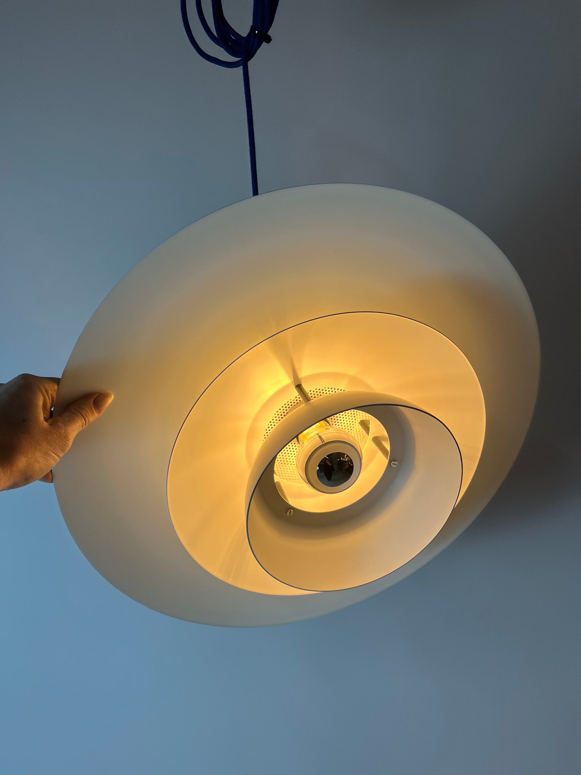 Lamellenlampe weiß aus Dänemark