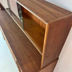 Sideboard Teak mit Vitrinenaufsatz aus Schweden