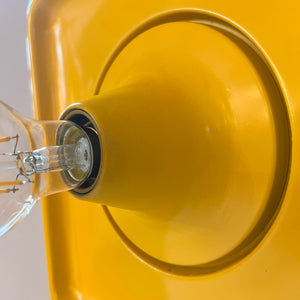 Wandlampe gelb von Schönbuch