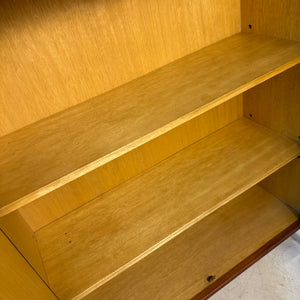 Schrank Teak mit Schloss & neuen Chromfüßen von Heinrich Riestenpatt