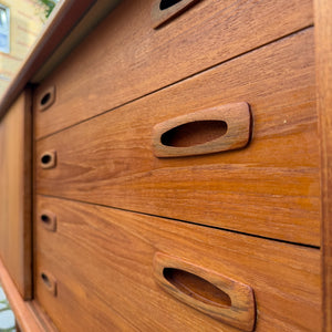 Sideboard Teak von H.P. Hansen