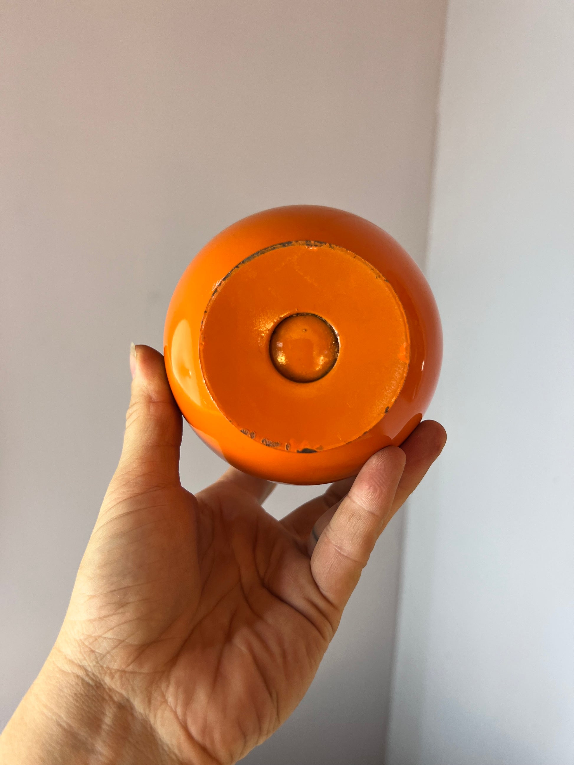 Kugelaschenbecher orange Chrom von Quist