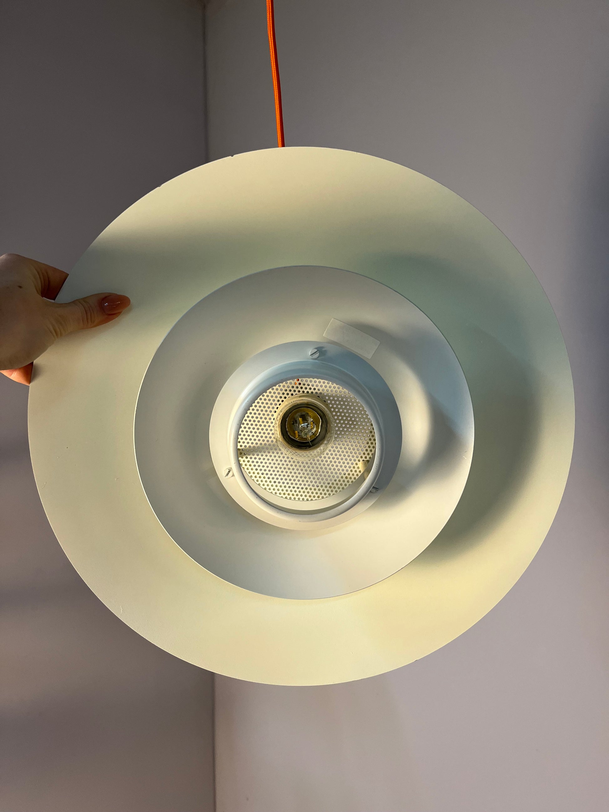 Lamellenlampe neu lackiert blaugrün von JEKA