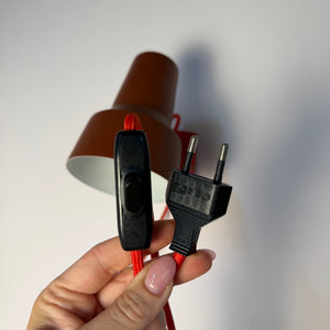 Wandlampe rot neu lackiert von Luxo