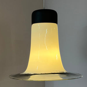 Trompetenlampe schwarz weiß Glas von Peill & Putzler