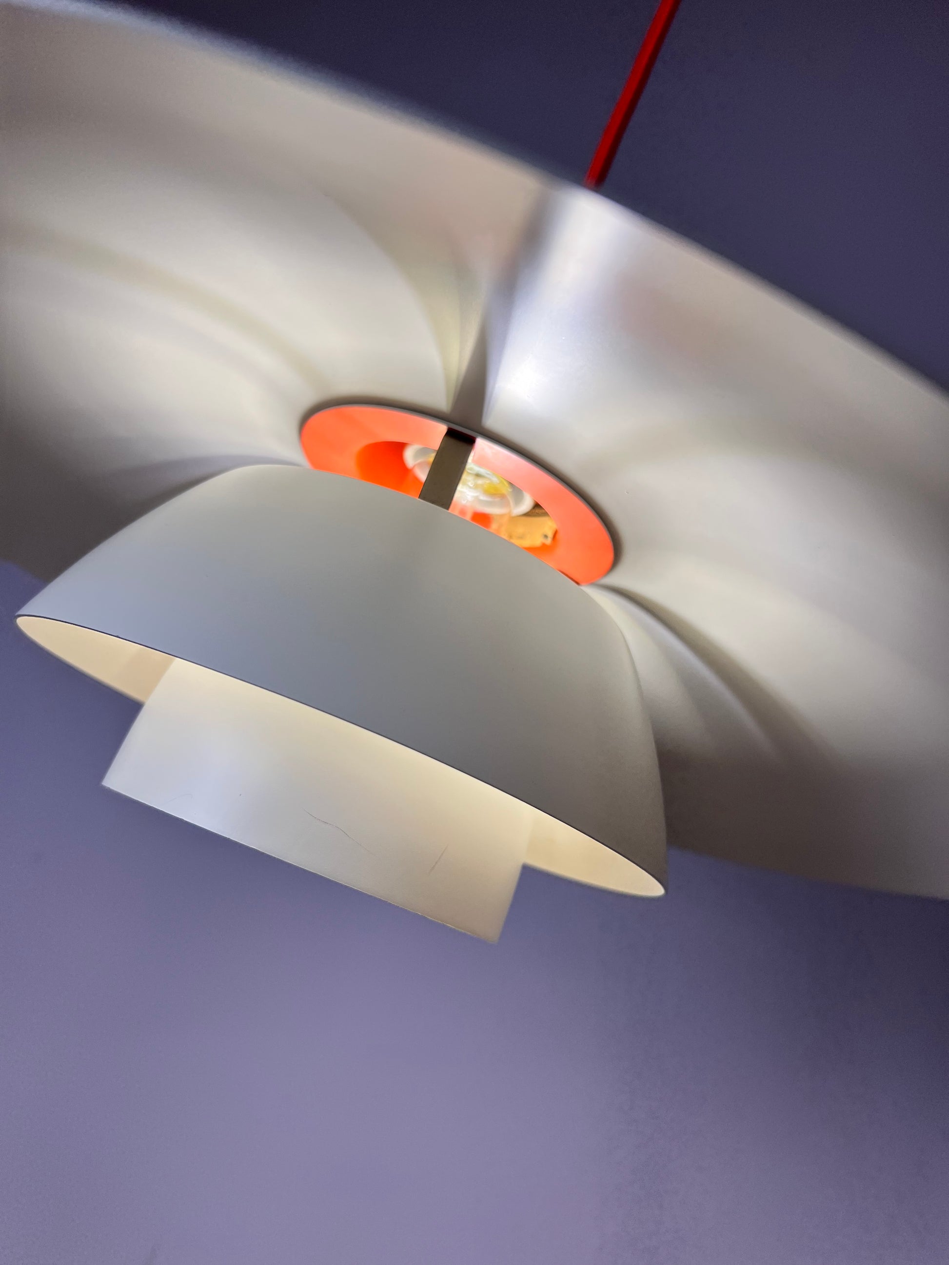 Lamellenlampe PH4 weiß orange von Poul Henningsen für Louis Poulsen