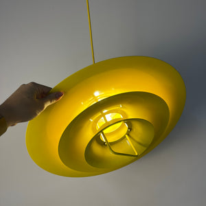 Lamellenlampe neu lackiert gelb aus Dänemark