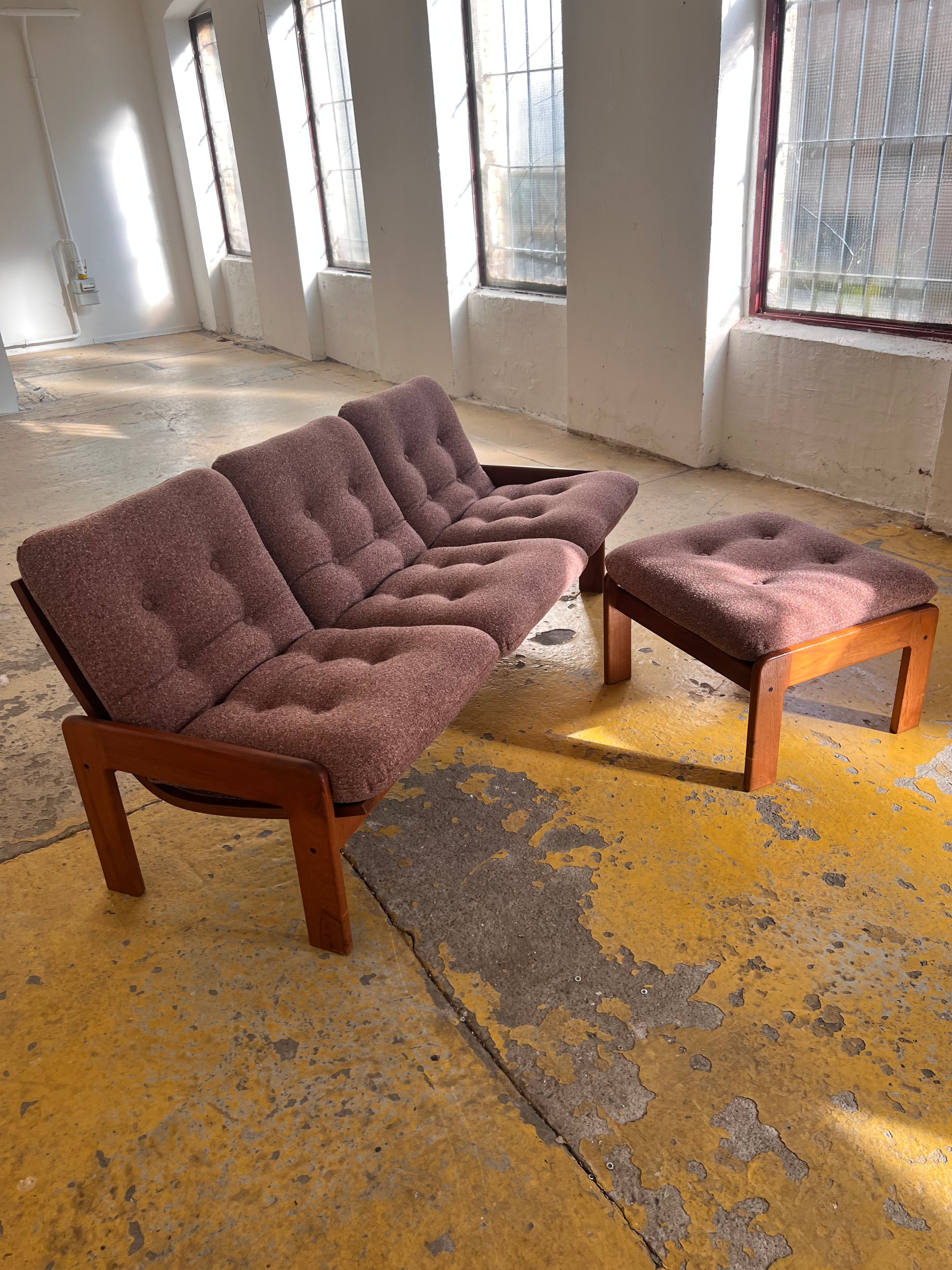 Set: Sofa mit Hocker mauve von Yngve Ekström für Swedese
