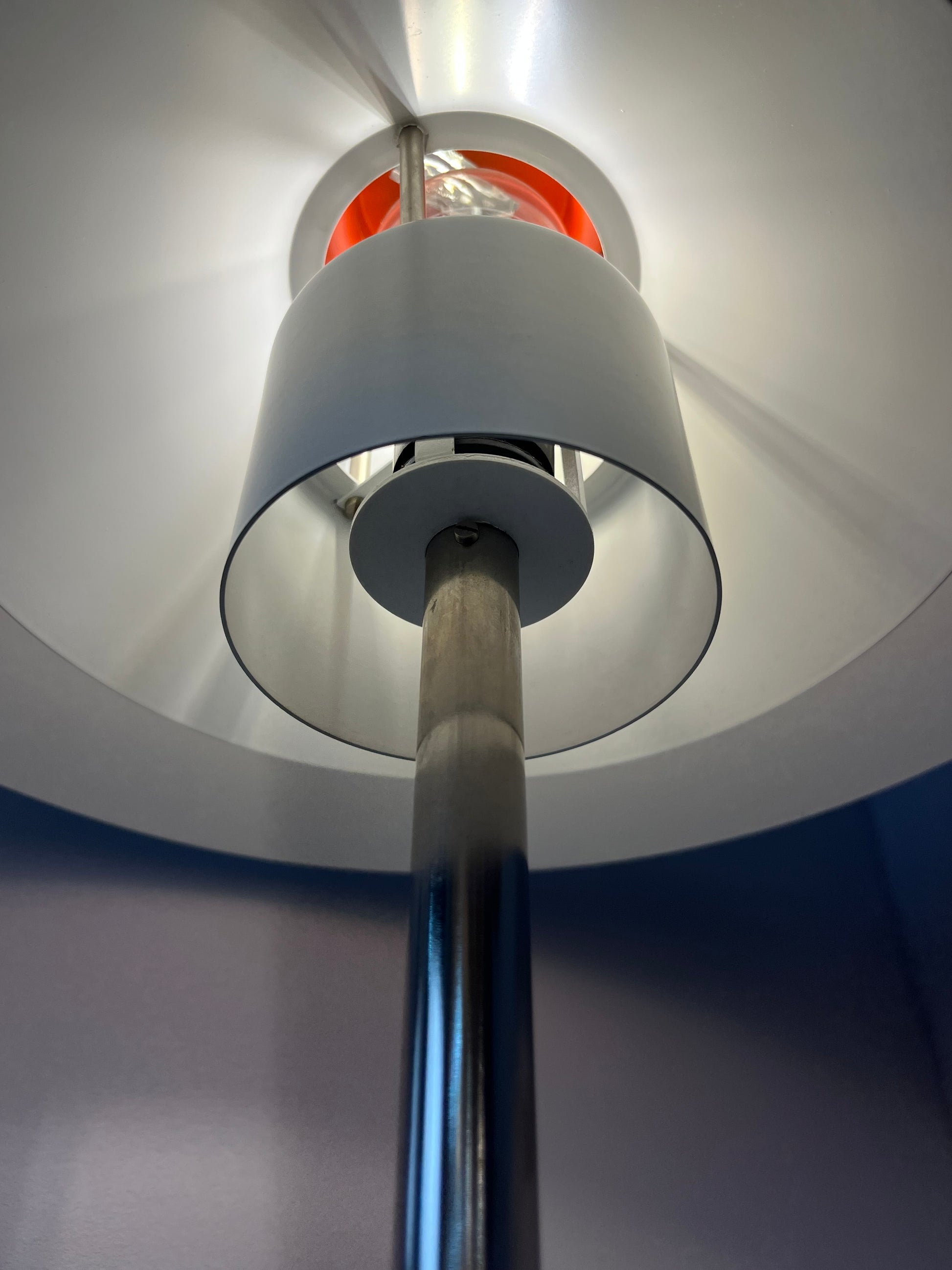 Tischlampe Trapez weiß orange von Christian Hvidt für Nordisk Solar