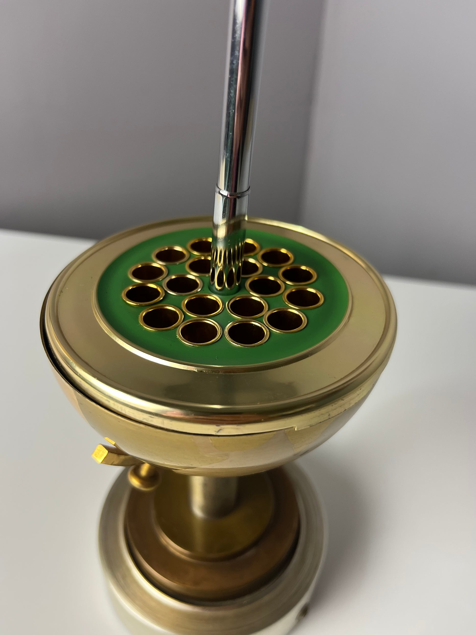 Zigarettenspender Globus mit Spieluhr