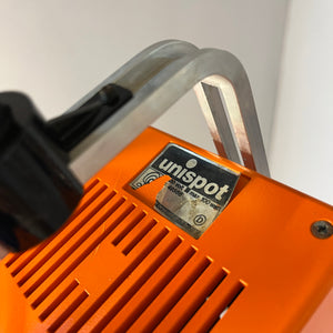 Strahler Unispot orange neu lackiert von Louis Poulsen