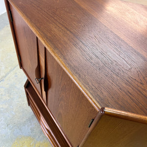 Eckschrank Teak mit Minibar aus Dänemark