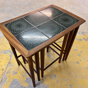 Satztische Teak mit Fliesen aus Dänemark