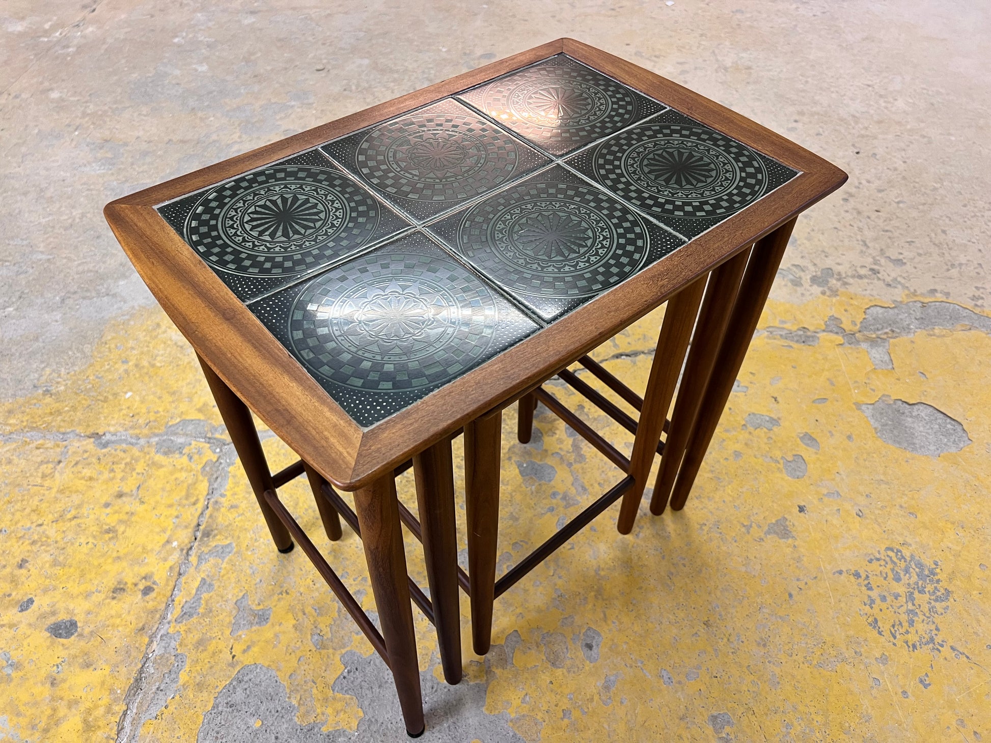 Satztische Teak mit Fliesen aus Dänemark