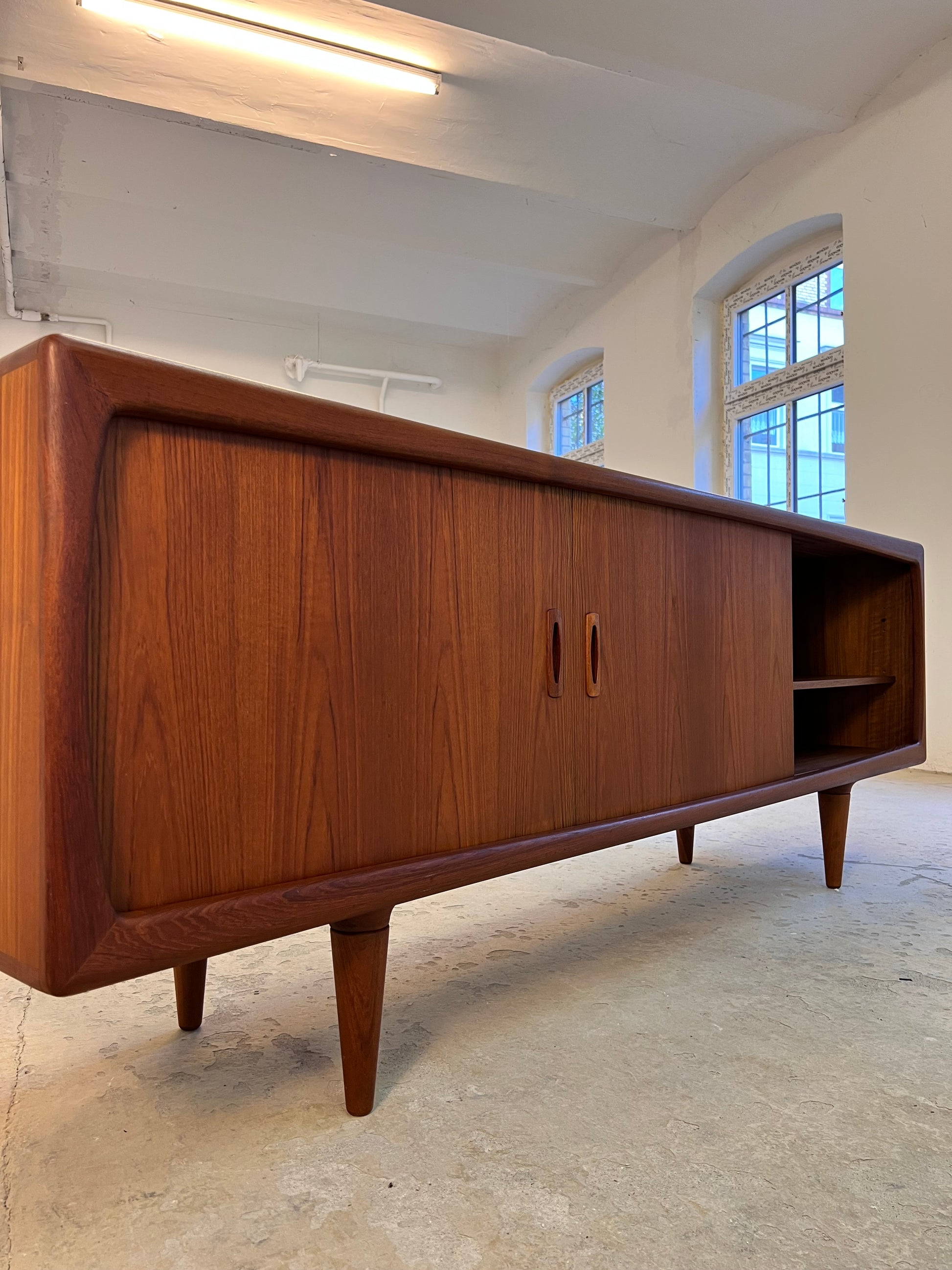 Sideboard Teak von H.P. Hansen - Breite 220 cm