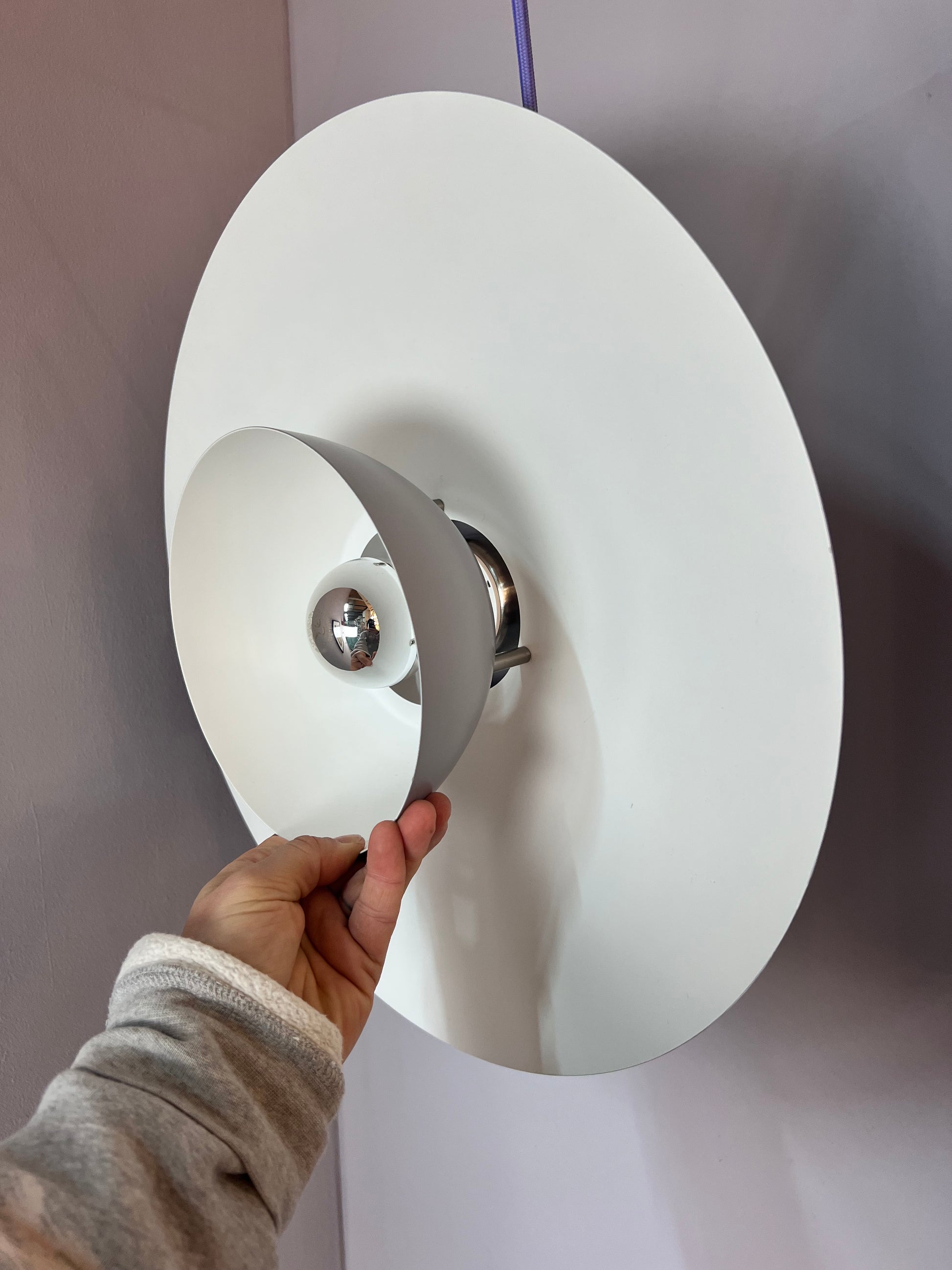 Lamellenlampe hellgrau aus Dänemark