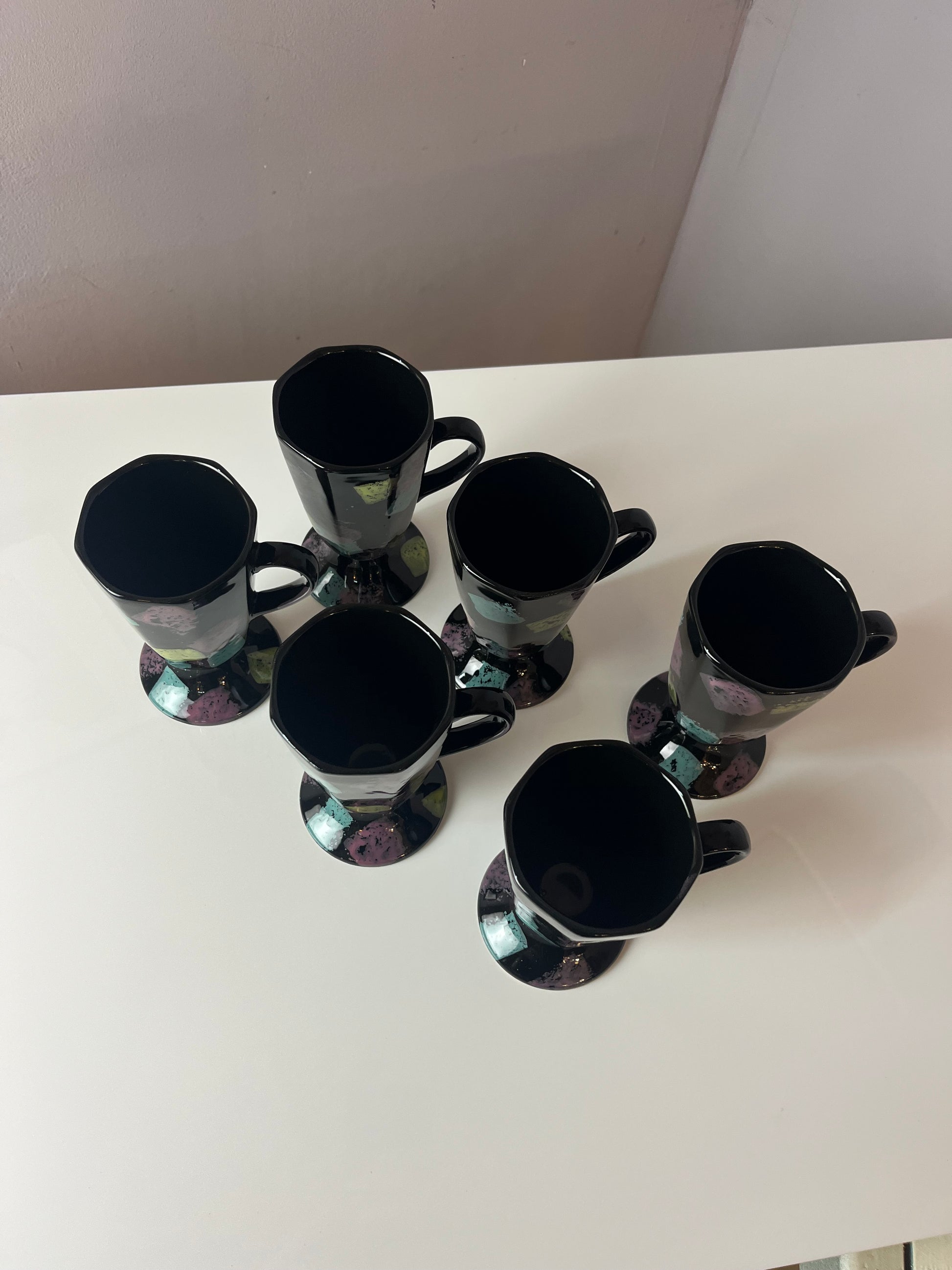 Set: 6x Tasse schwarz pastell