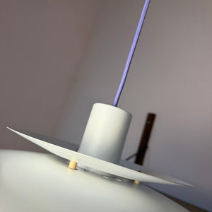 Lamellenlampe weiß lila von Formlight