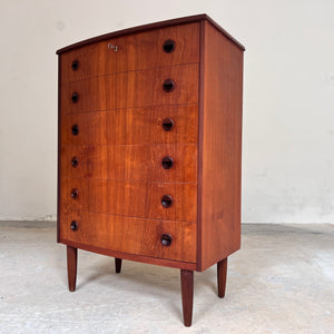 Halbrunde Kommode Teak mit runden Griffen & Schloss aus Dänemark