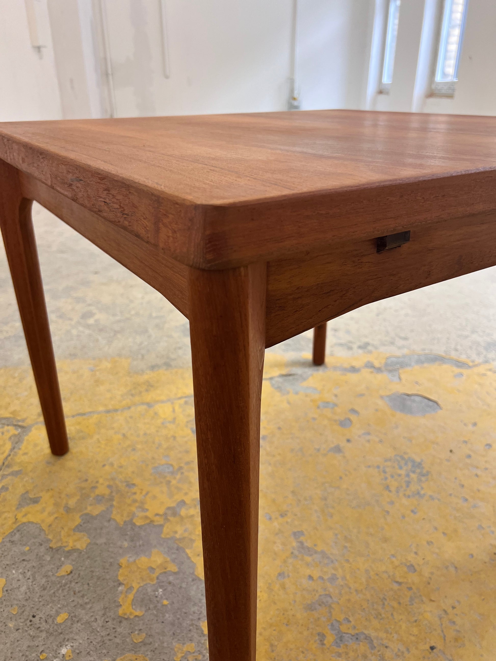 Ausziehbarer quadratischer Esstisch Teak von Vejle