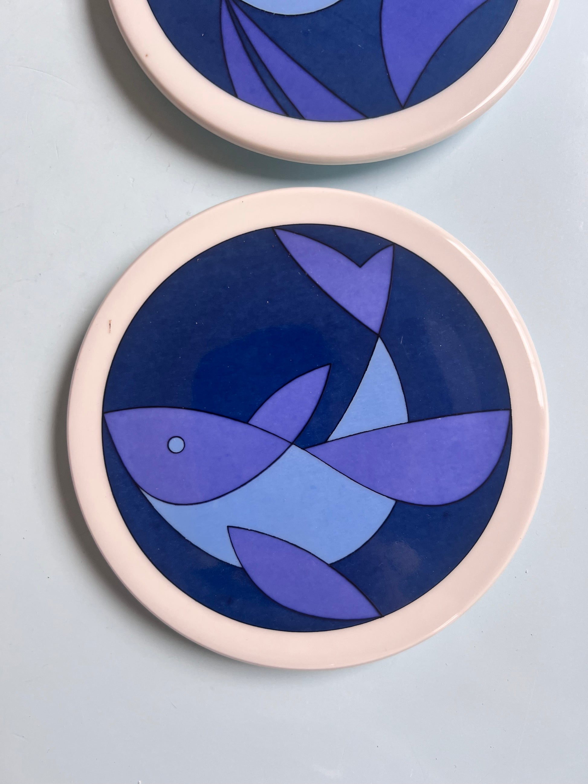 Set: 2x Sammelteller / Wandteller blau von Ib Antoni für Bing & Grøndahl