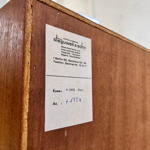 Lowboard Teak mit neuen Metallbeinen von rt Möbel
