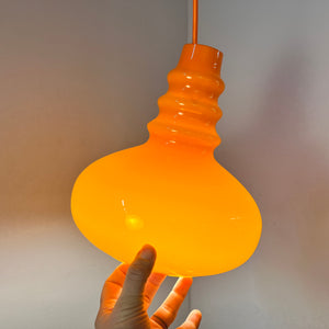 Hängelampe orange Glas von Peill & Putzler