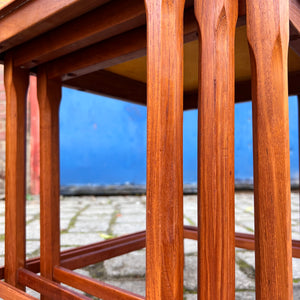 Satztische grau grün Fliesen Teak aus Dänemark