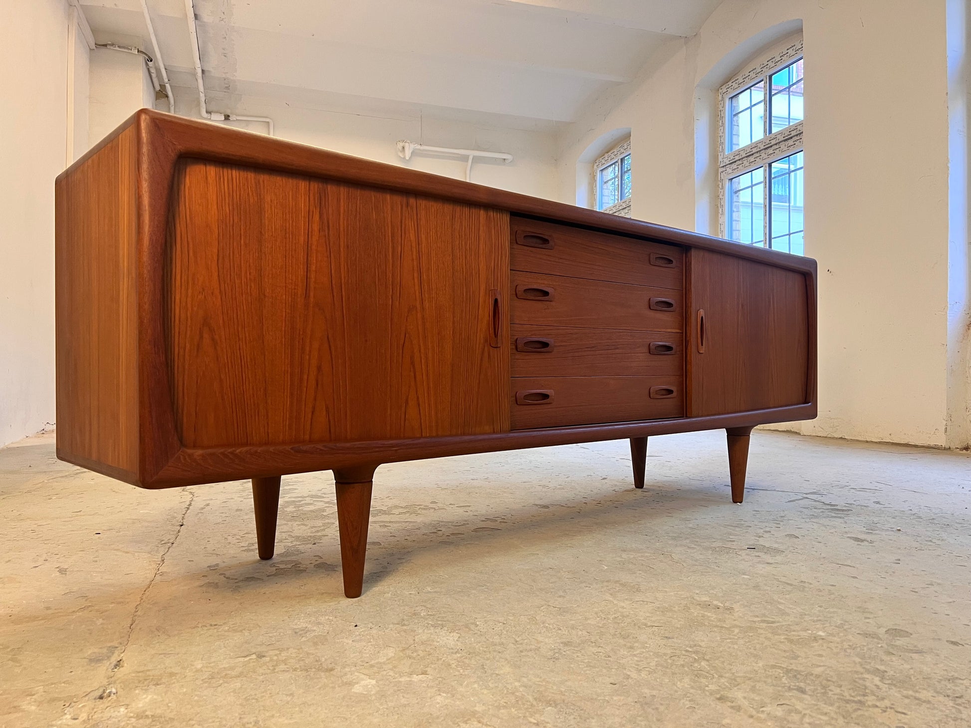 Sideboard Teak von H.P. Hansen - Breite 220 cm