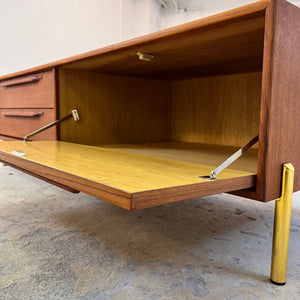 Lowboard Teak mit neuen Metallbeinen von rt Möbel