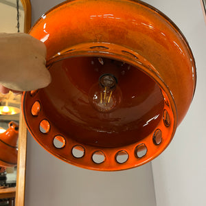 Keramiklampe orange mit Kette aus Westdeutschland