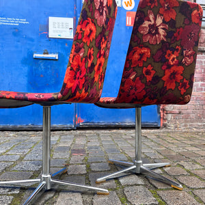 Set: 2x Drehstuhl rot floral von EKA Wohnmöbel