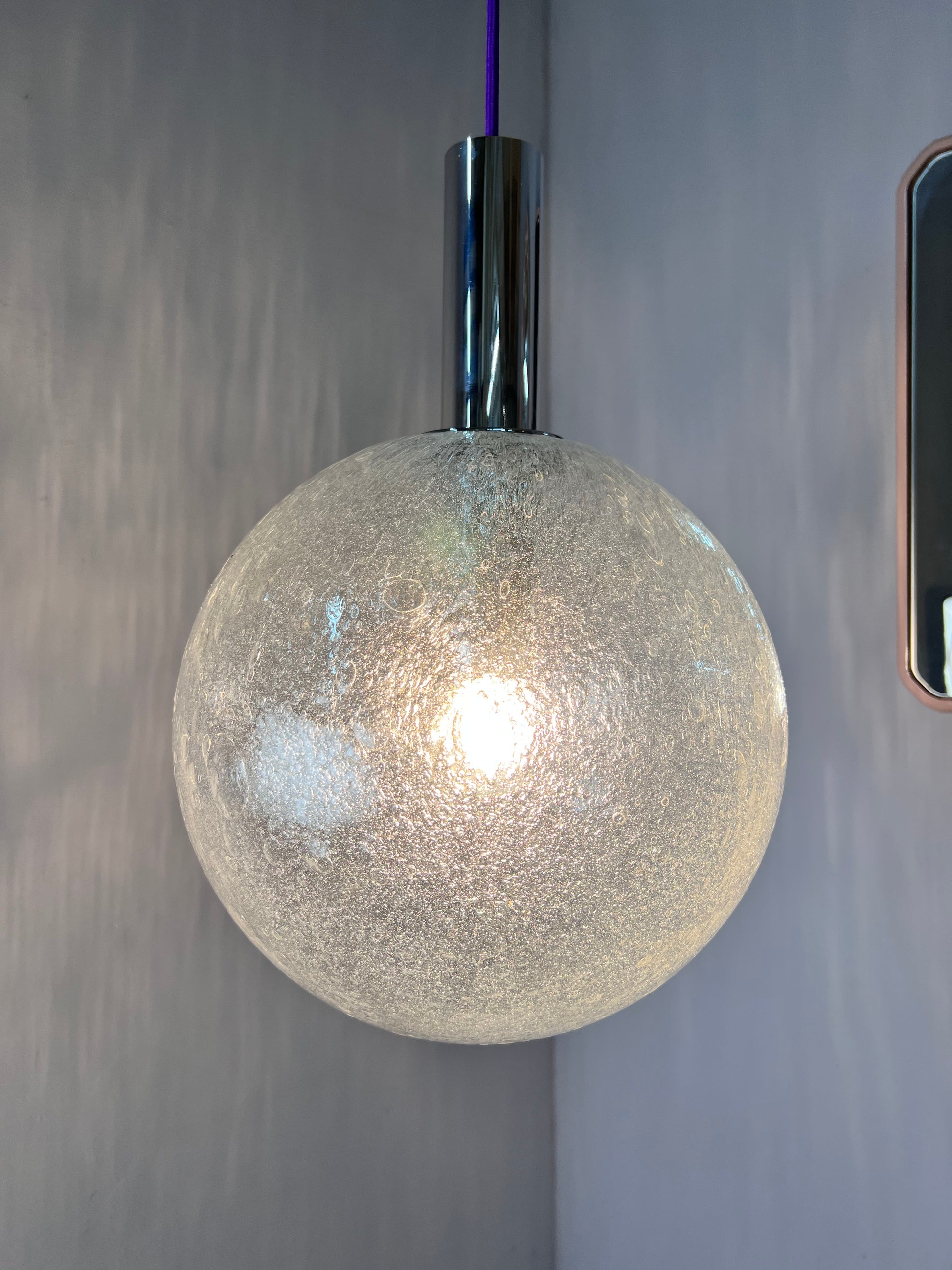 Hängelampe Größe L Einschlussglas Chrom von Doria