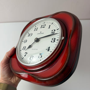 Wanduhr Modell 3688 rot von Junghans Quartz