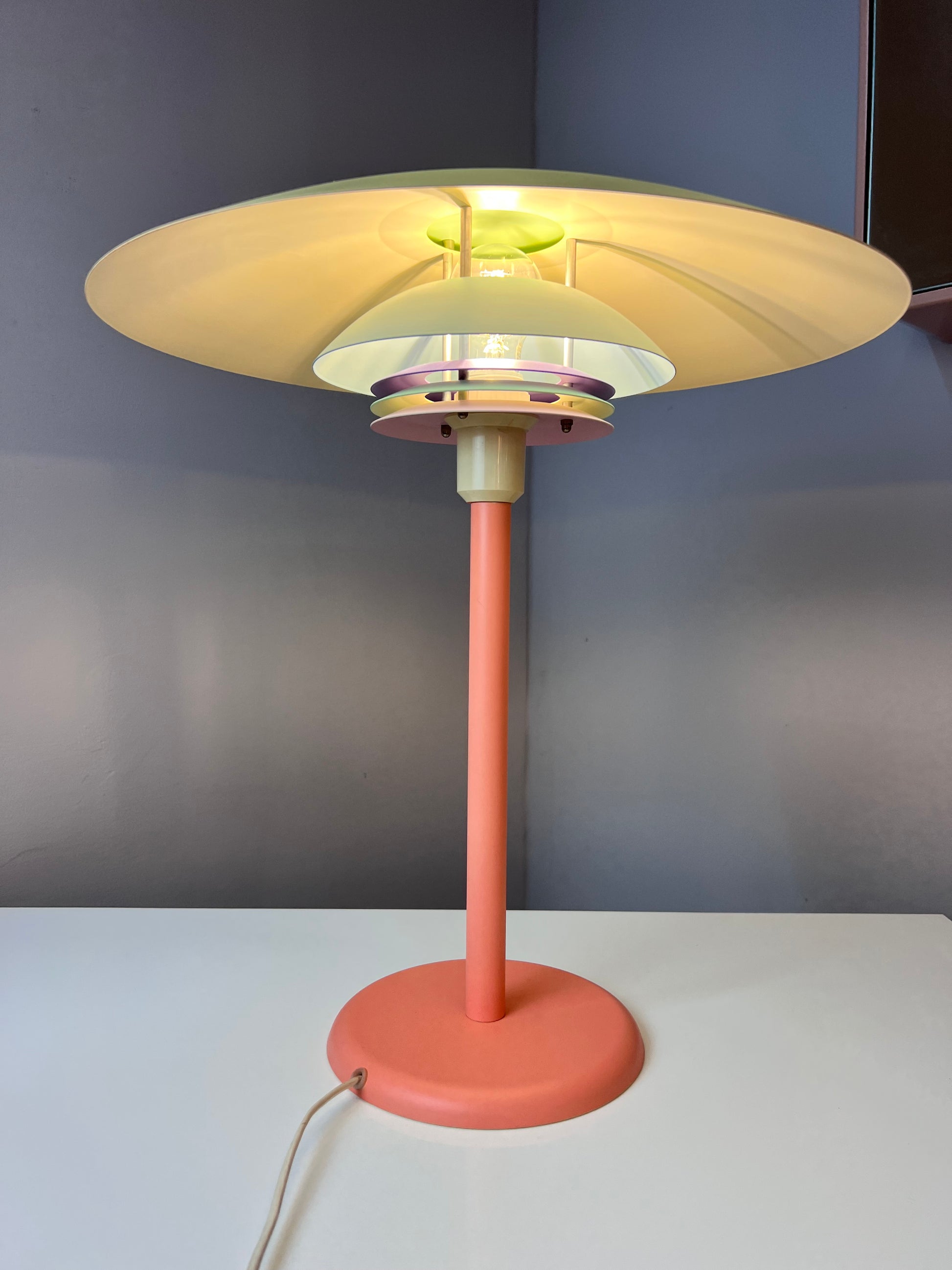 Tischlampe neu lackiert peach gelb