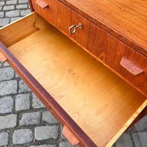 Kommode Teak von A. Ahlström Osakeyhtiö für Warkaus