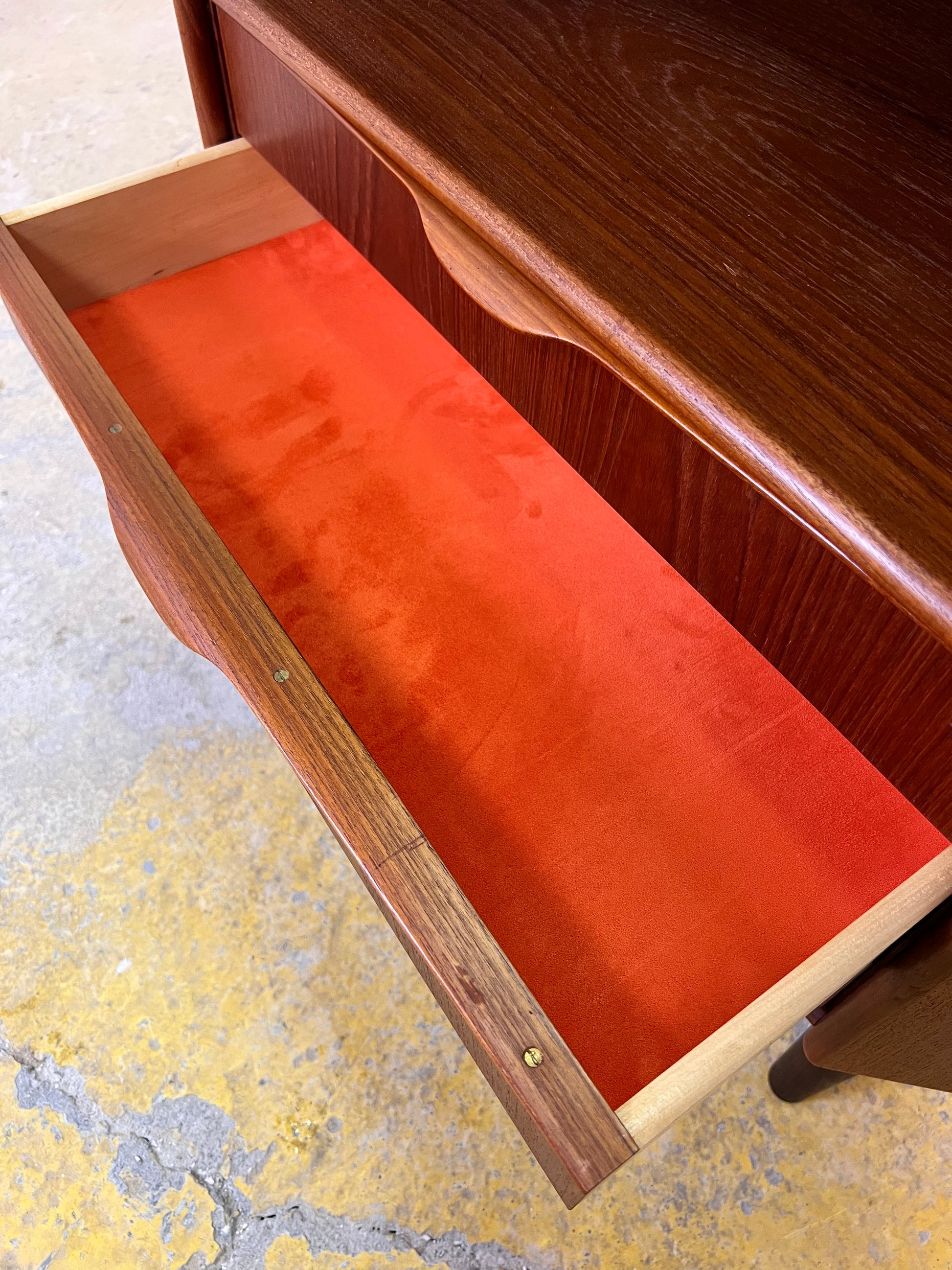 Eckschrank Teak mit Minibar aus Dänemark