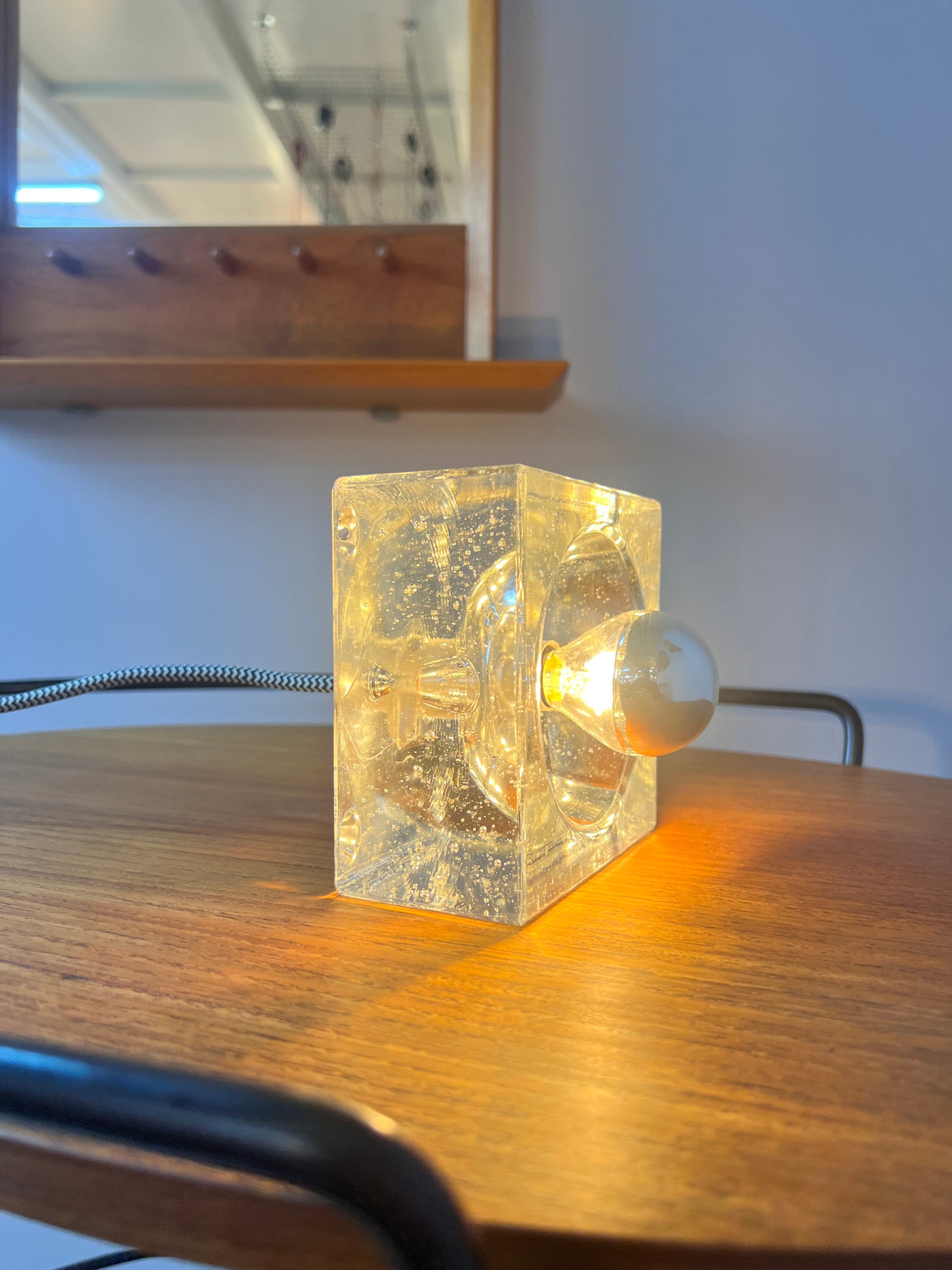 Wandlampe „Ice Cube“ von Wila München