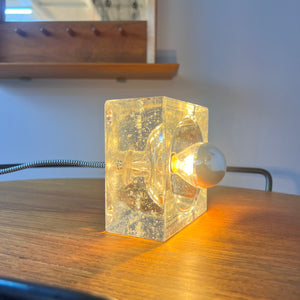 Wandlampe „Ice Cube“ von Wila München