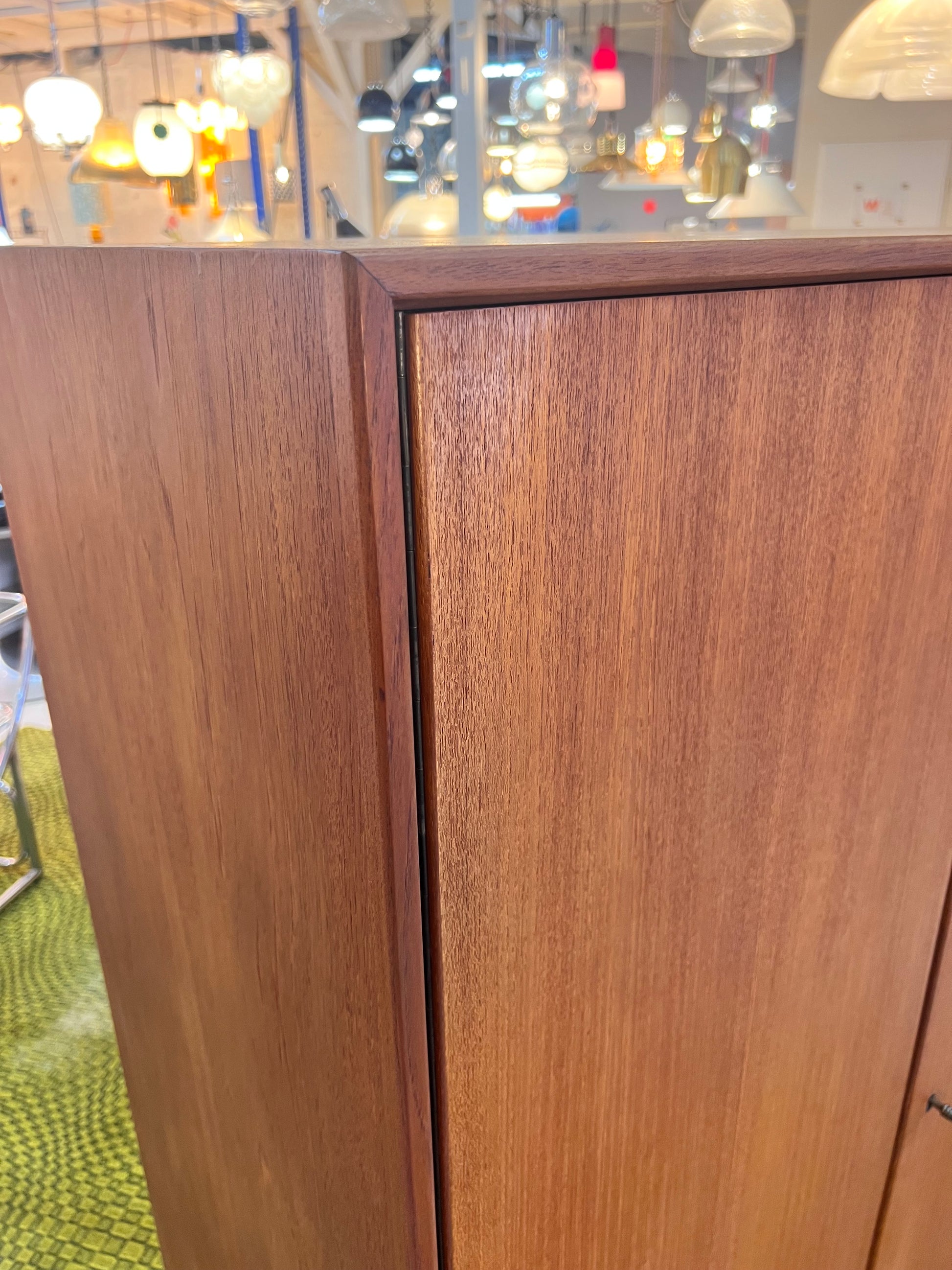 Großer Kleiderschrank Teak von Einrichtungshaus Steguweit & Sohn