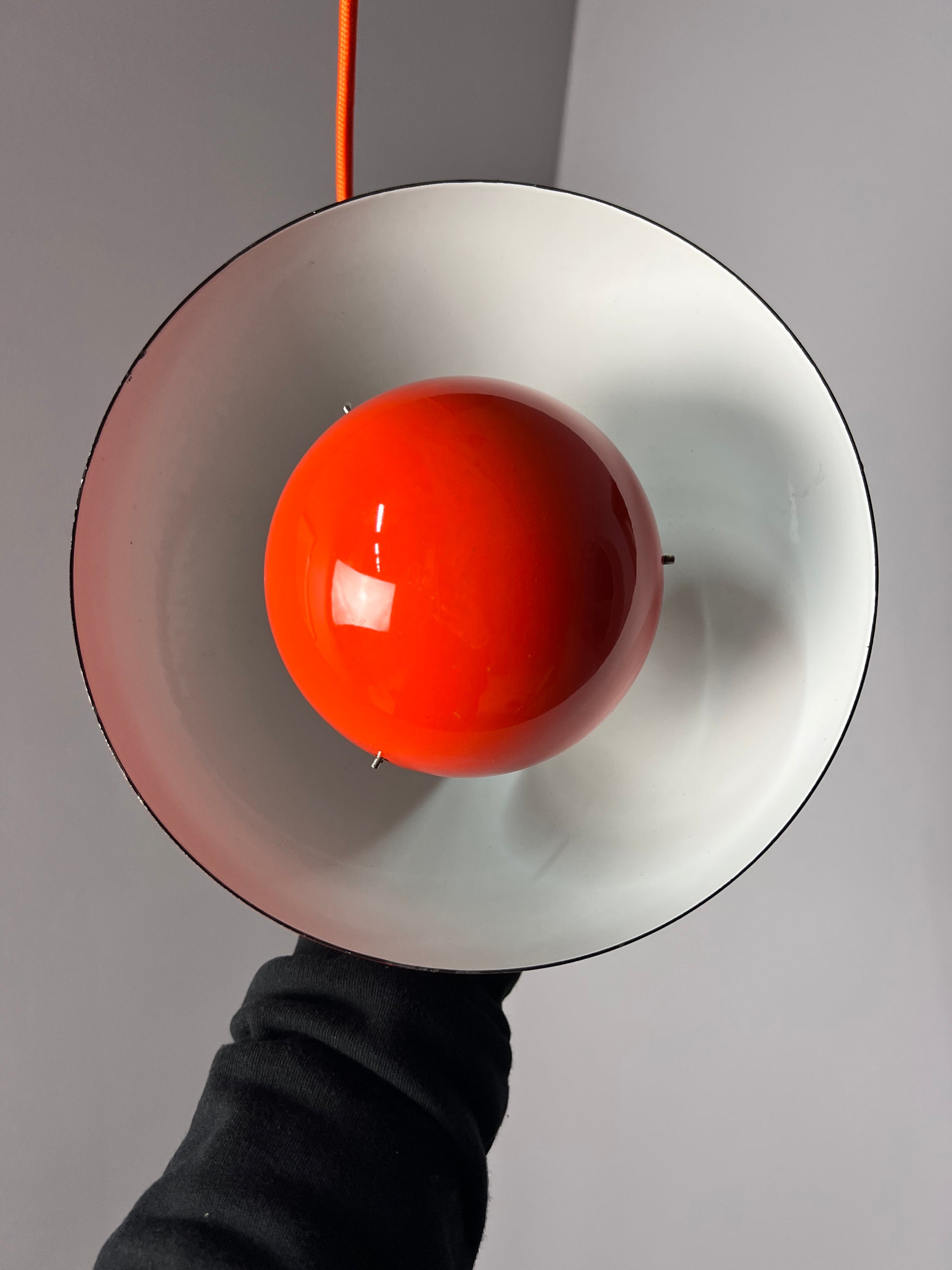 Hängelampe Flowerpot VP1 orange Emaille von Verner Panton für Louis Poulsen