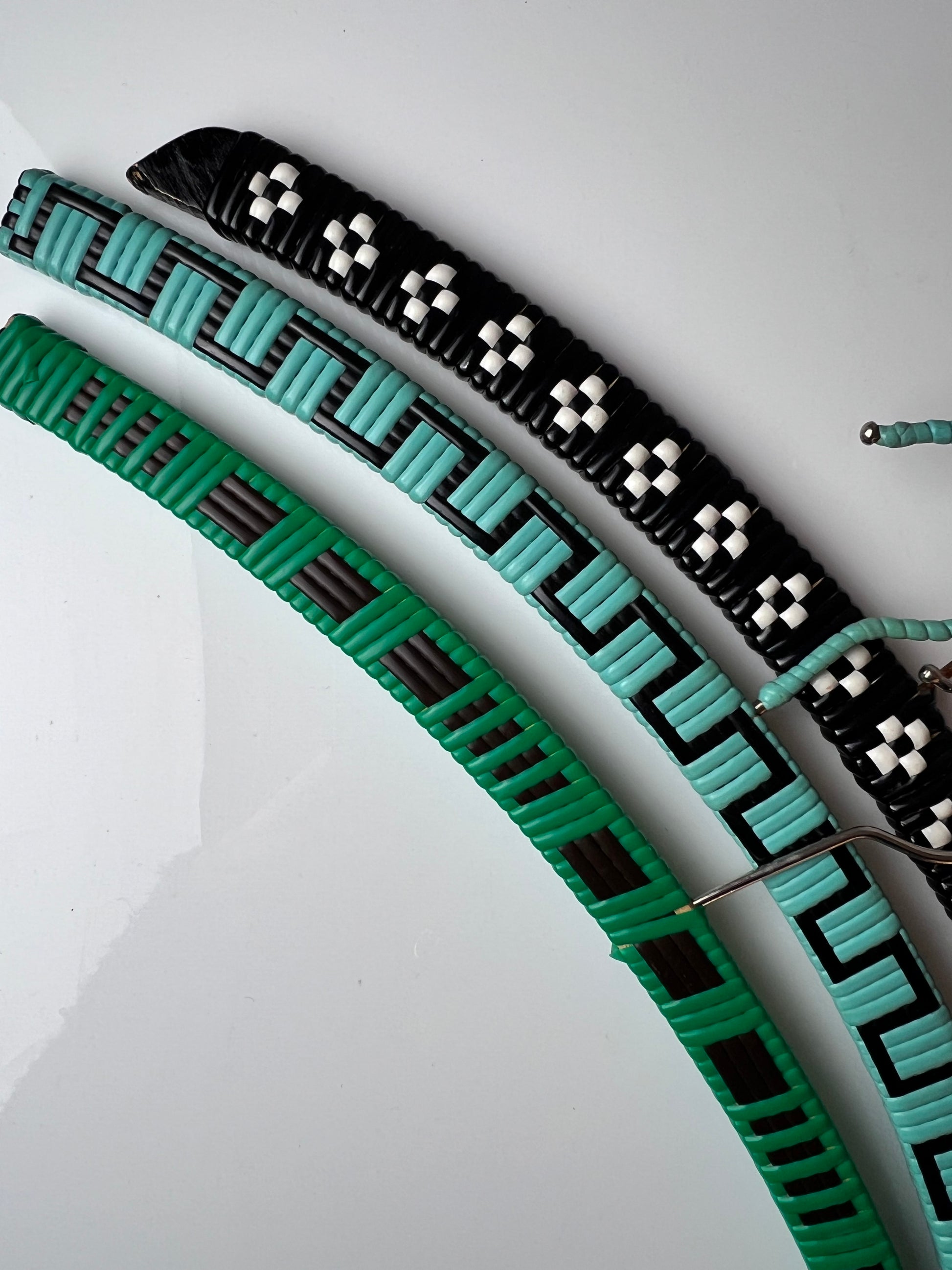 Set: 3x Kleiderbügel grün schwarz