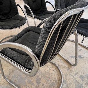 Freischwinger grau Cord Chrom von Gastone Rinaldi