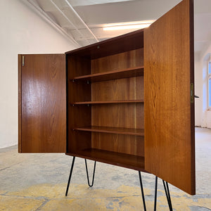 Regal Teak mit Schloss & Türen aus Dänemark