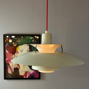 Lamellenlampe PH5 weiß von Poul Henningsen für Louis Poulsen