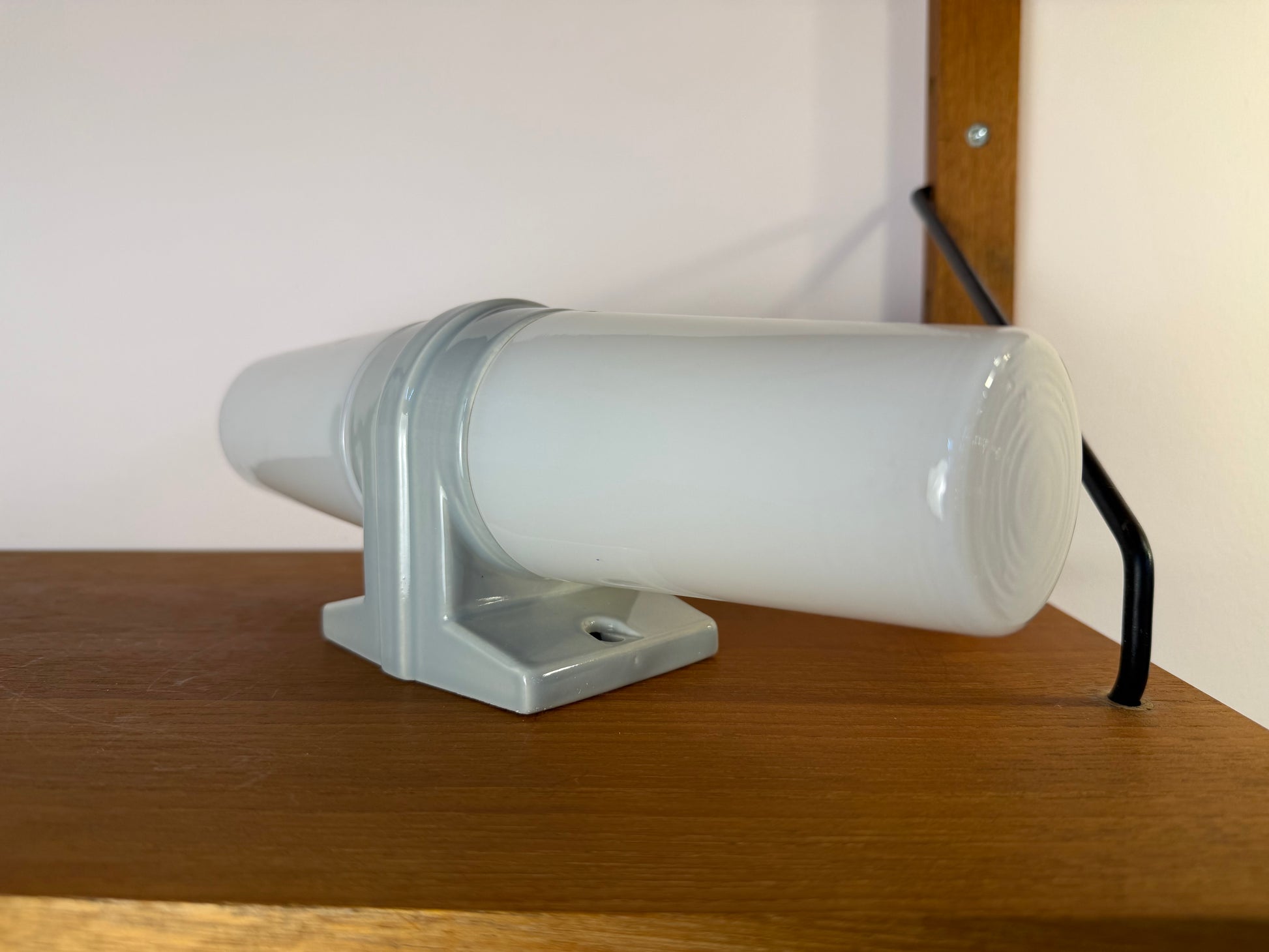 Wandlampe Modell 6060 grau von Sigvard Bernadotte für Ifö